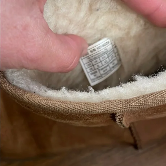 Brown Shearling-Lined Boots - Picture 3 of 6